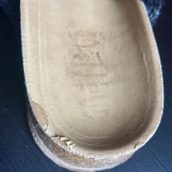 sandals - Picture 5 of 7